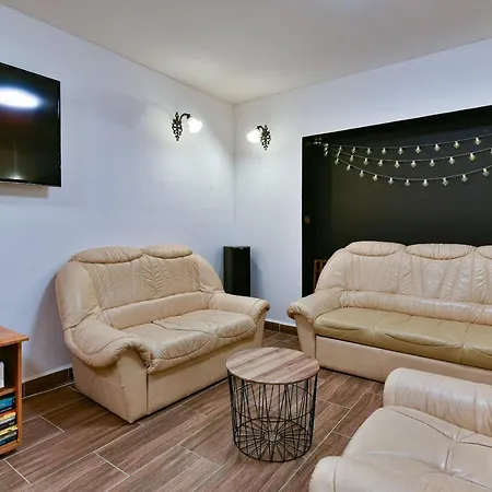 Apartment Pitypang Apartman